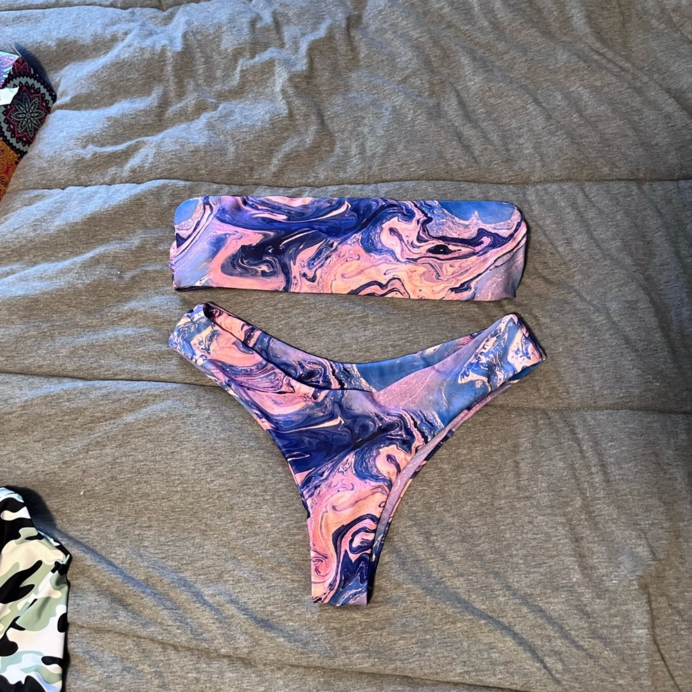 Marble Print Bikini Set